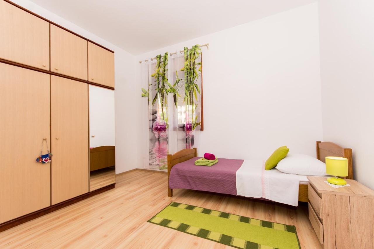 Apartmani Mila A1 & A2 & 3 特罗吉尔 外观 照片