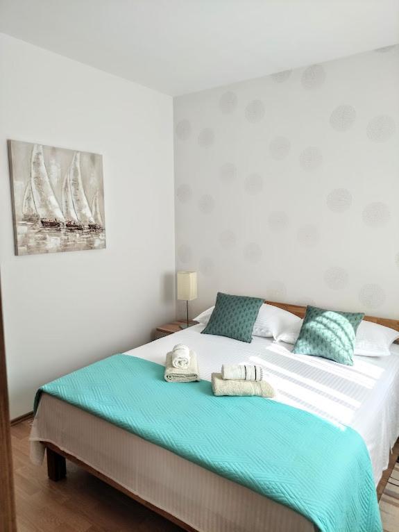 Apartmani Mila A1 & A2 & 3 特罗吉尔 外观 照片