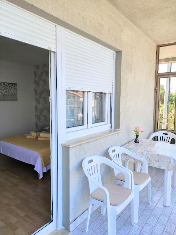 Apartmani Mila A1 & A2 & 3 特罗吉尔 外观 照片